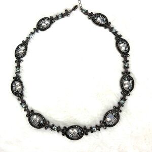 Elegant Vintage Silver and Black Women's Necklace